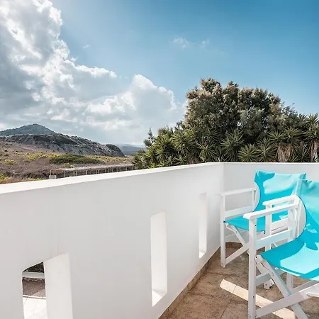 White Pearl 2 Apartment Apolakkia