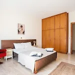 Apartment White Pearl 2 *