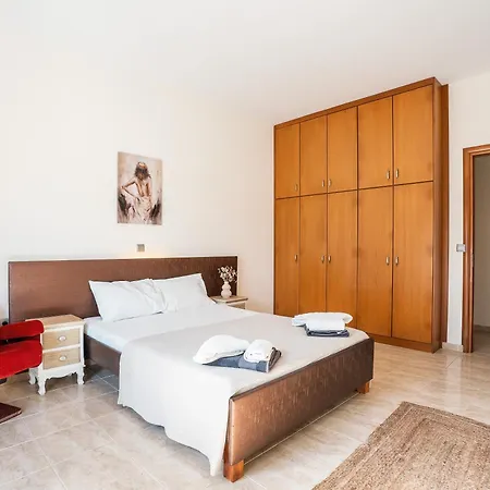 Apartment White Pearl 2 Apolakkia