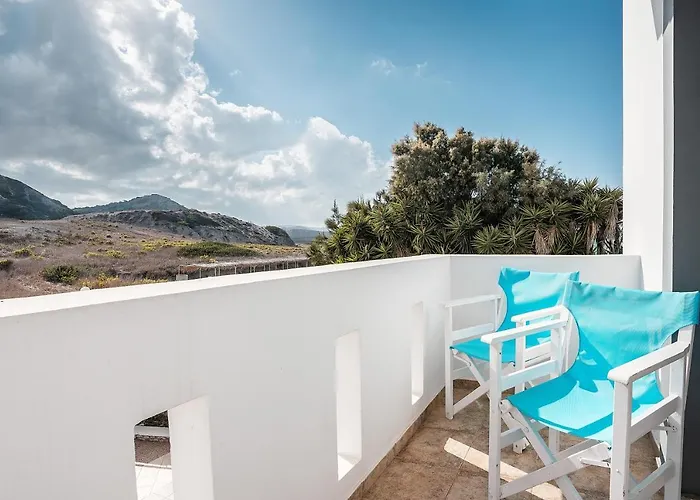 White Pearl 2 Apartment Apolakkia